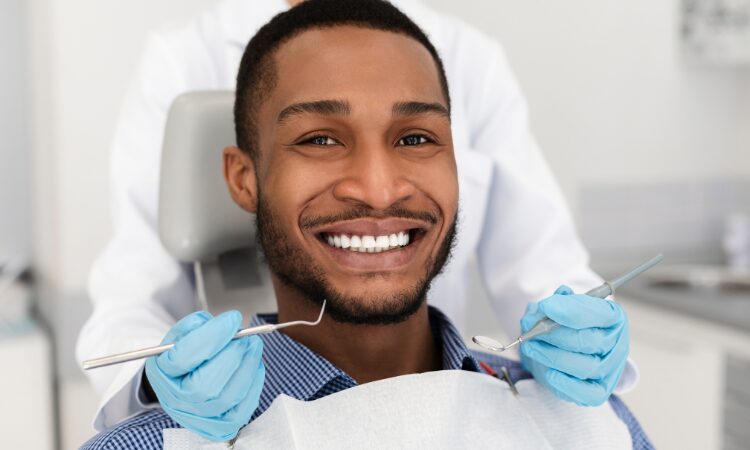 Keeping Your Teeth Merry and Bright 
